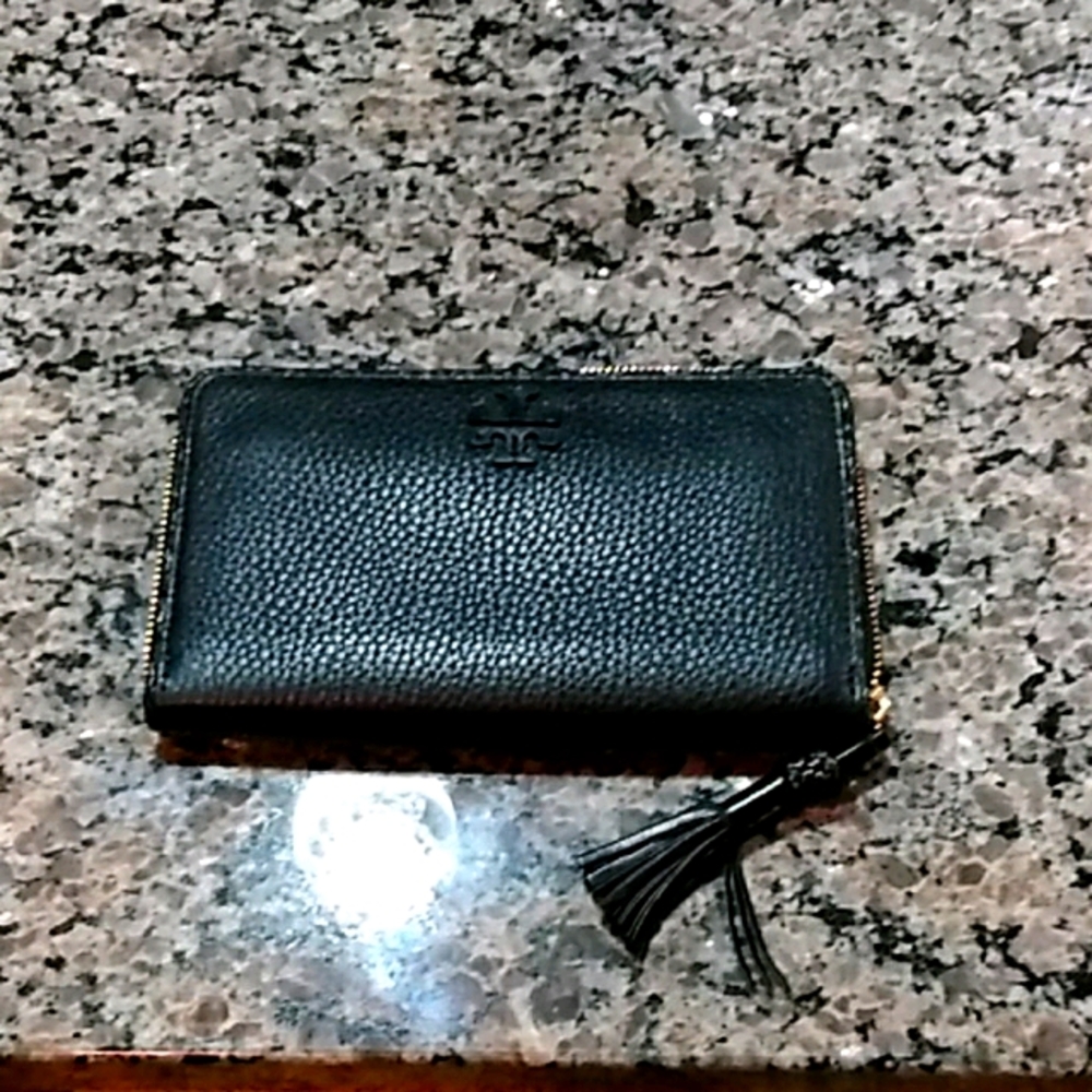 Tory Burch Black Leather Wallet